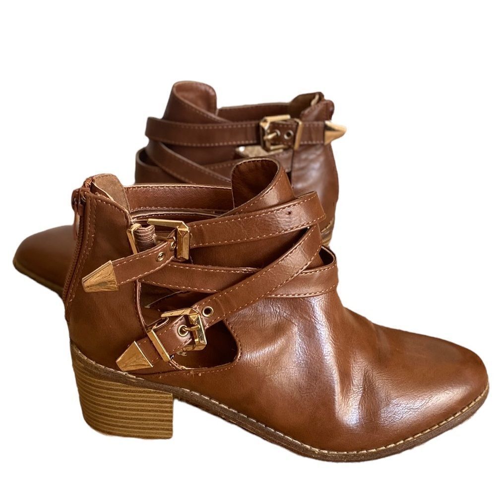 Bata Cross Strap Tan Booties Size 6.5 - Picture 4 of 9